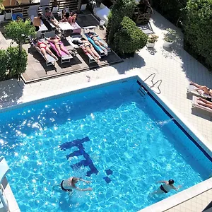 *** Hotel Marzia Con Piscina Italia